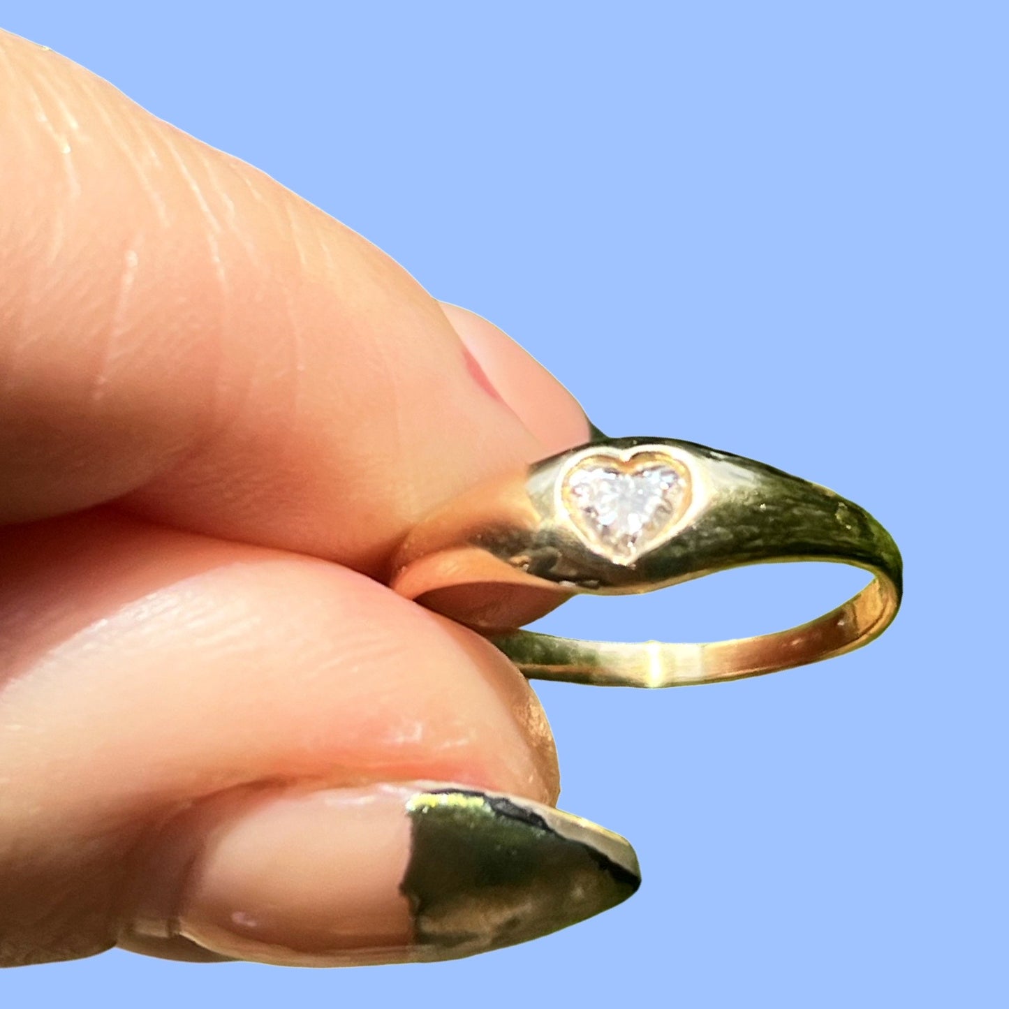 Vintage 14k Heart Diamond RIng