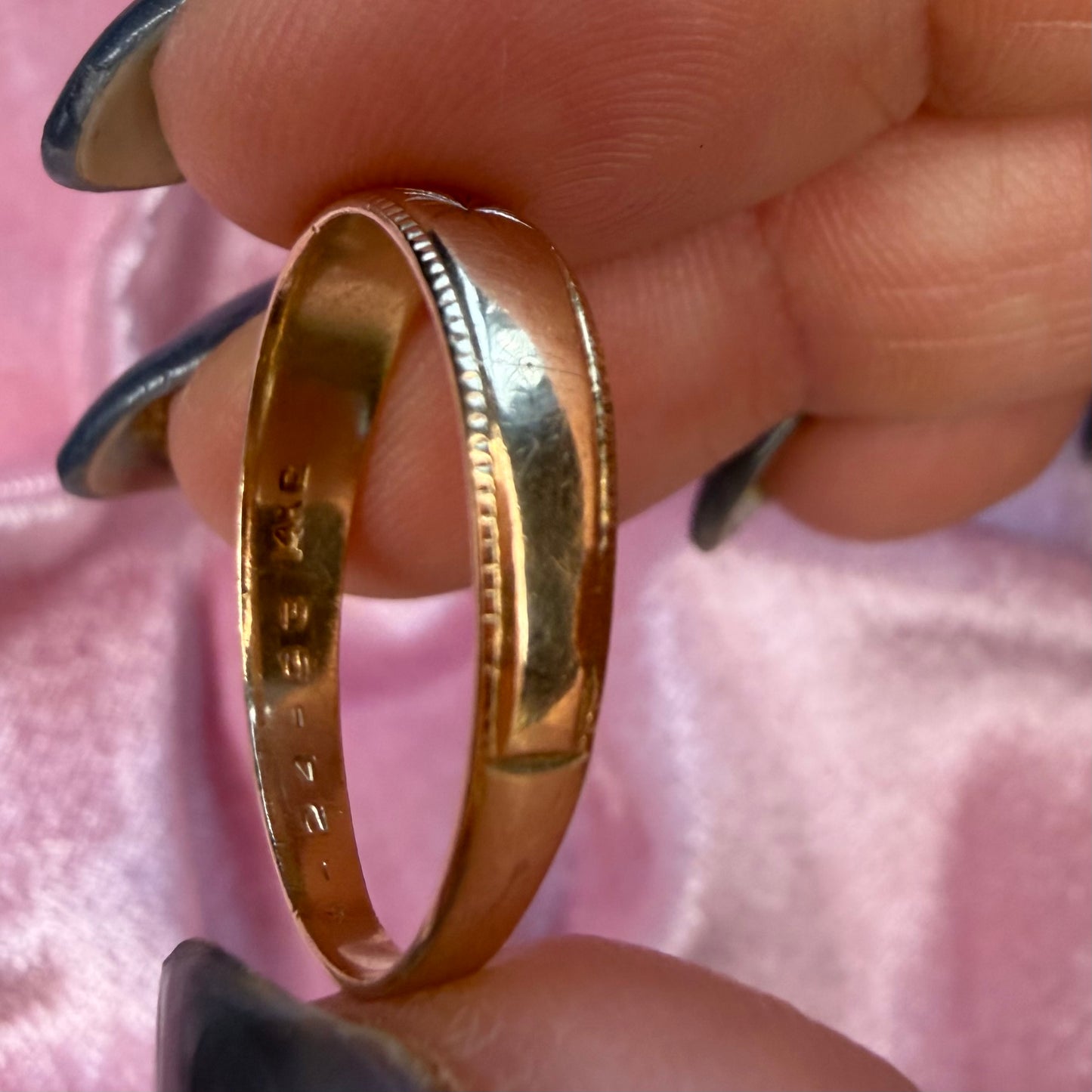 Vintage 14k Etched Star Band
