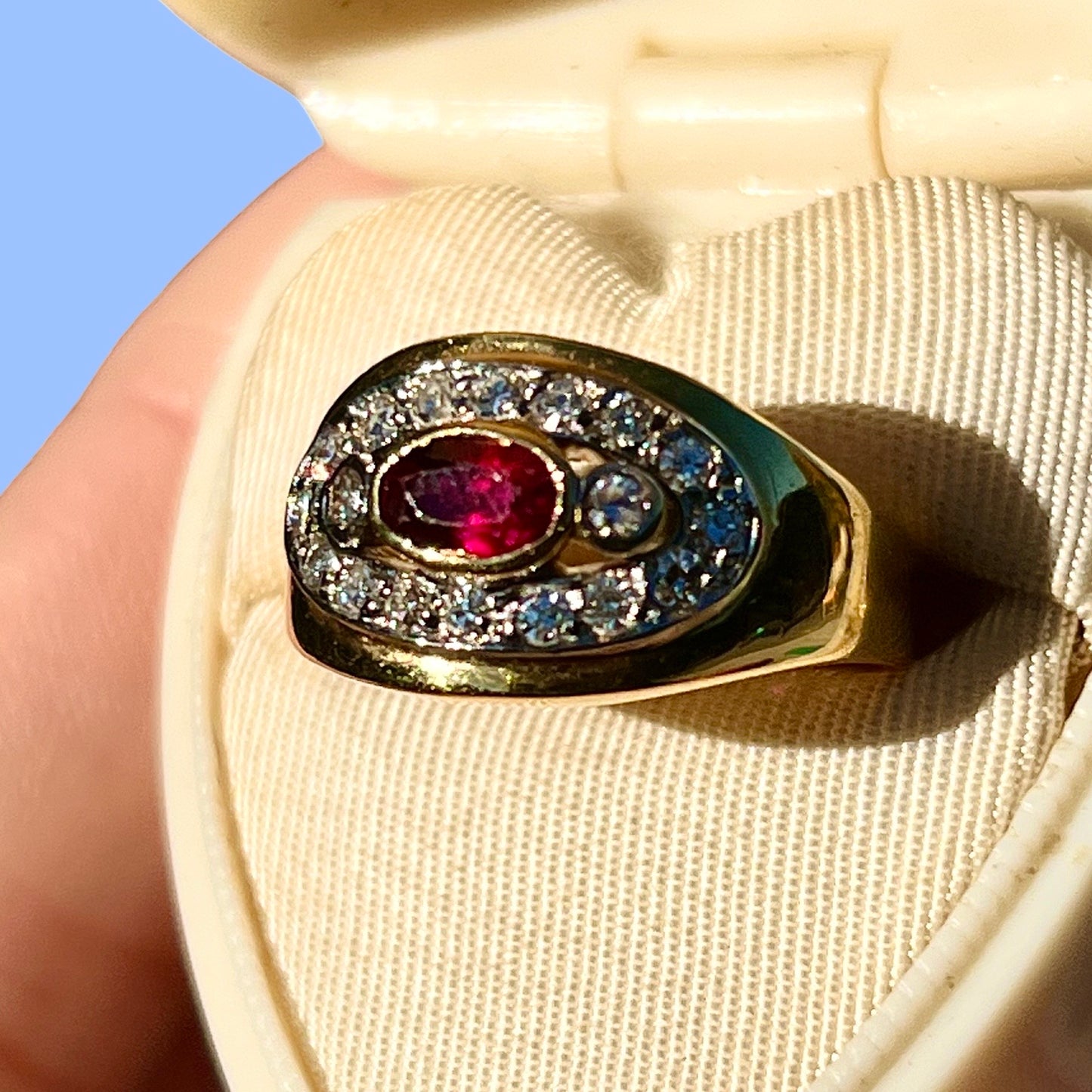 Vintage 18k Ruby and Diamond Cluster RIng