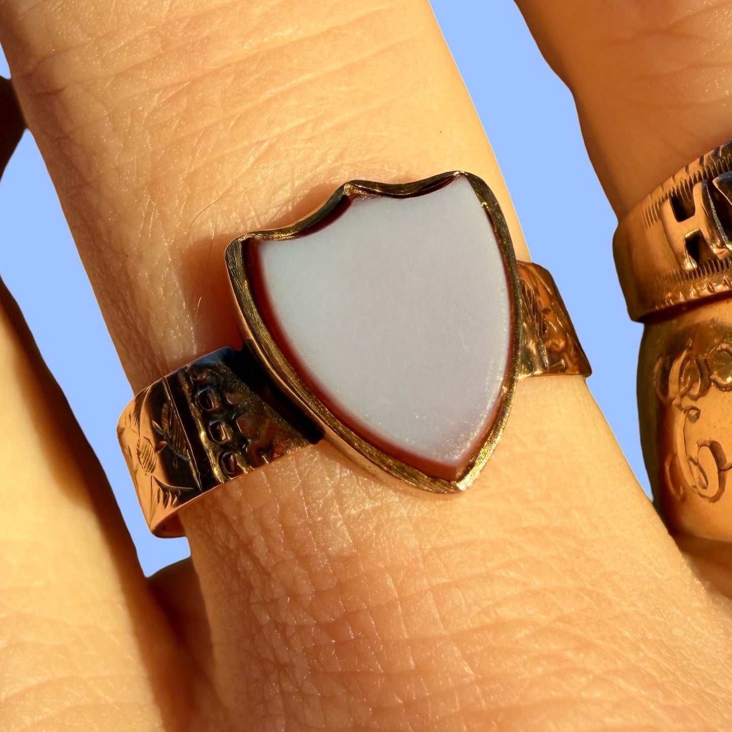 Antique 18k Sardonyx Shield SIgnet Ring