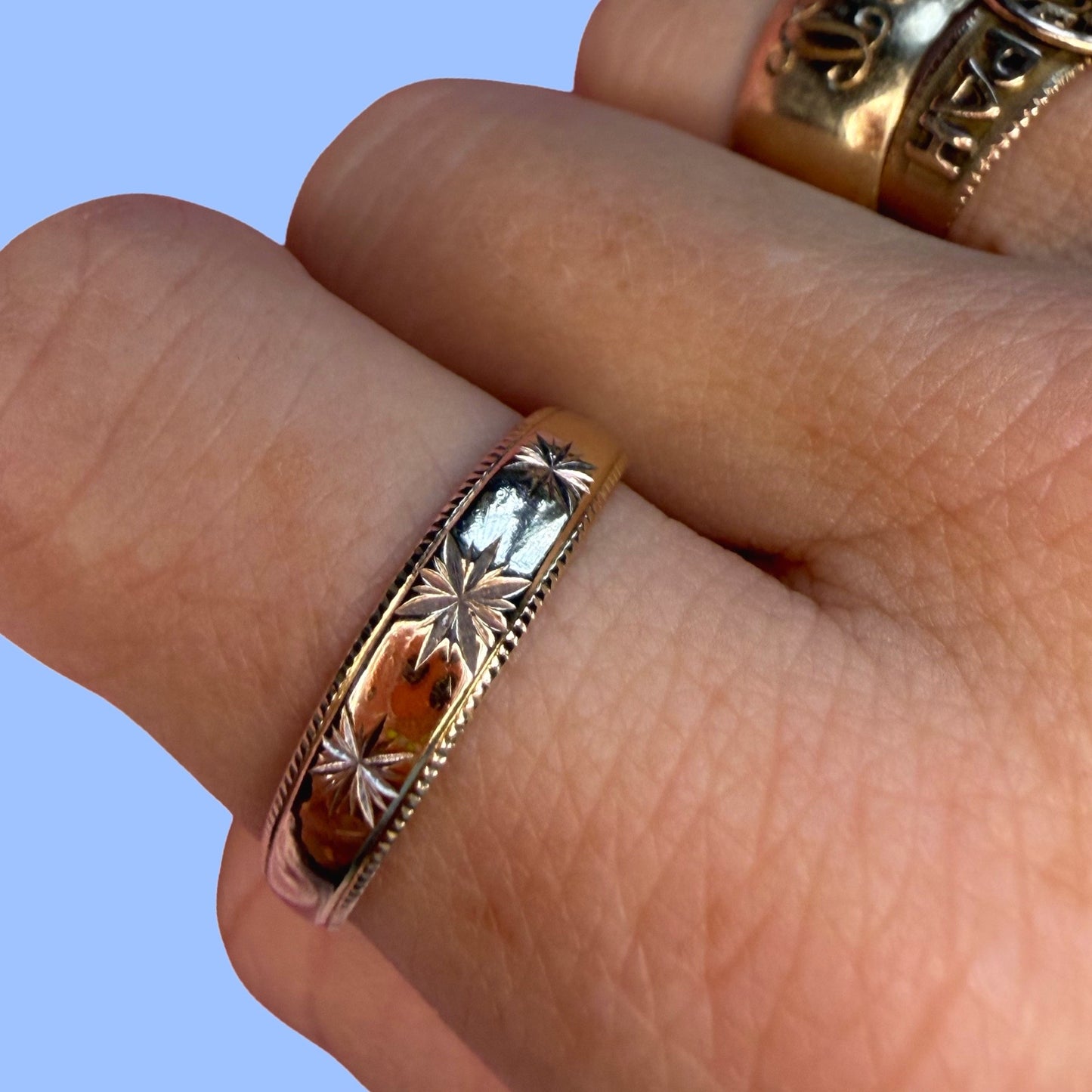 Vintage 14k Etched Star Band