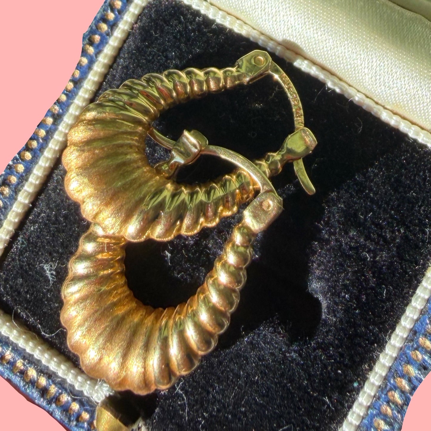 Vintage 14k Small Shrimp Hoops