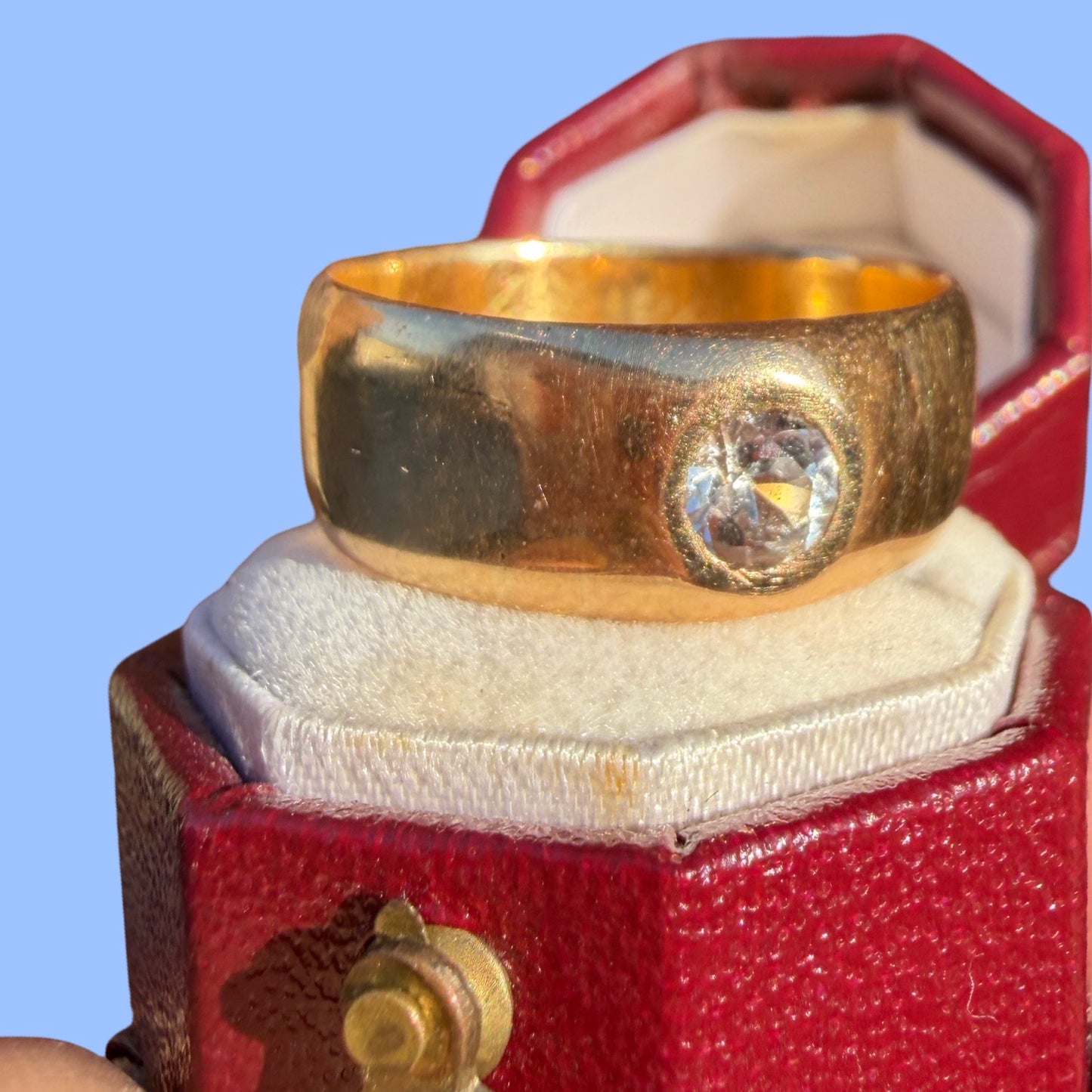 Antique 18k Thick Boy Band