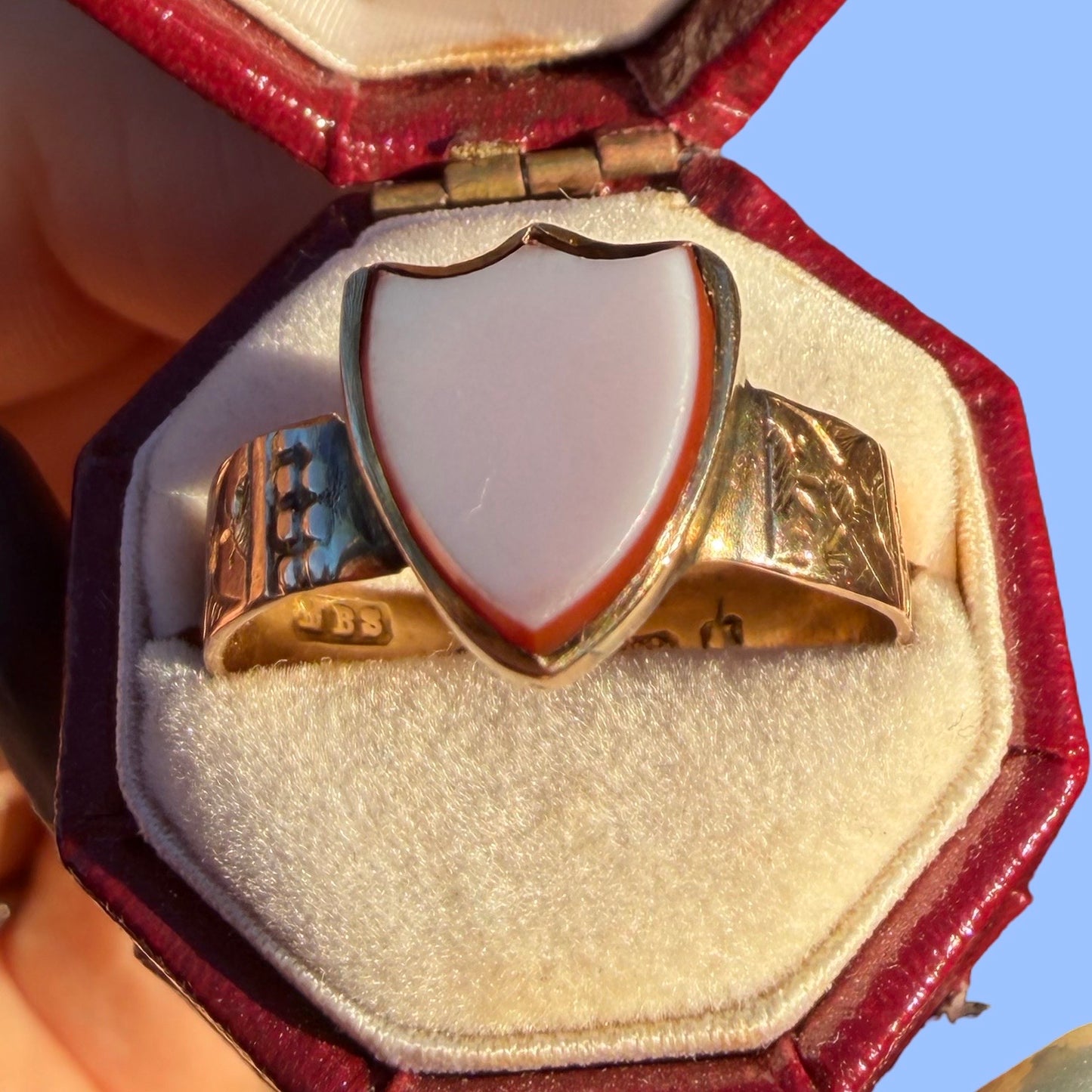 Antique 18k Sardonyx Shield SIgnet Ring